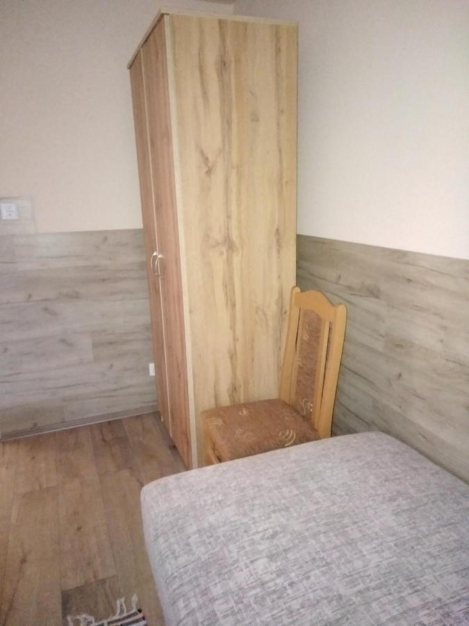 Budai Vam Apartmanhaz Peçuy Dış mekan fotoğraf