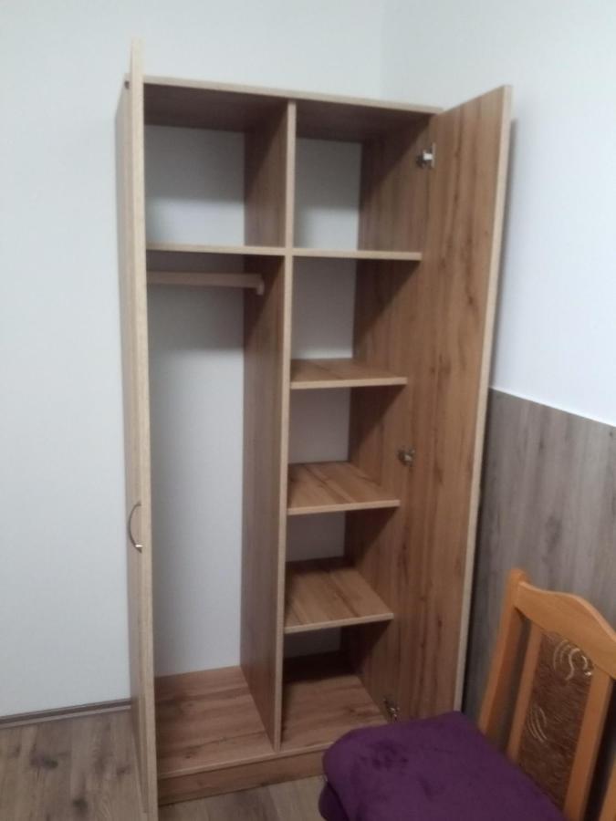 Budai Vam Apartmanhaz Peçuy Dış mekan fotoğraf