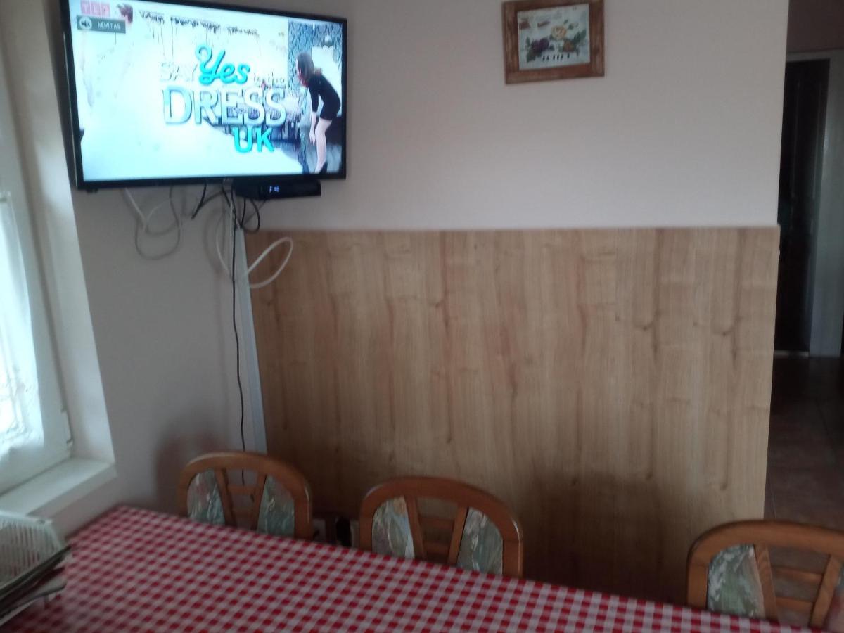 Budai Vam Apartmanhaz Peçuy Dış mekan fotoğraf